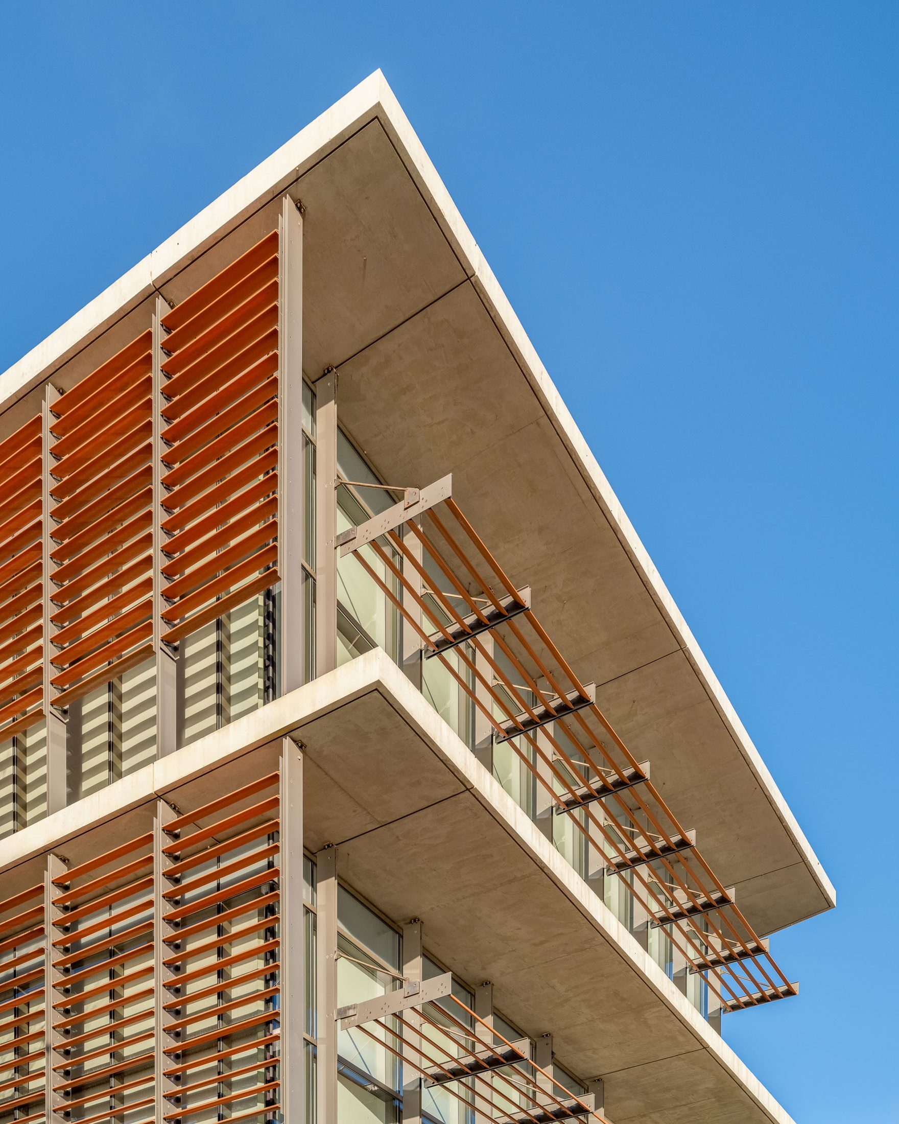 NOAA Southwest Fisheries Science Center, terracotta louvers and concrete