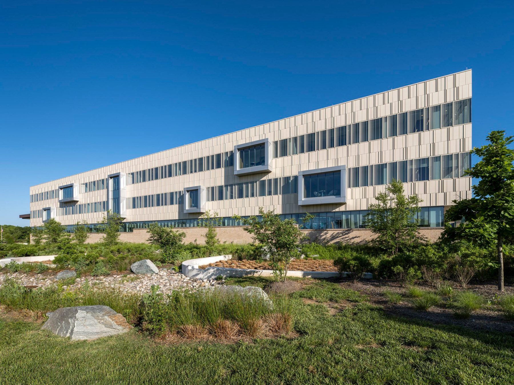 Anne Arundel Community College Health & Life Science Building, SmithGroup, Arnold, MD, architectural exterior