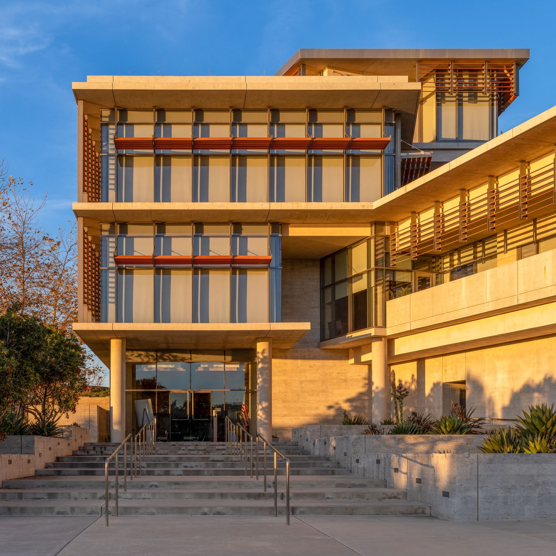 NOAA Southwest Fisheries Science Center, Multistudio, La Jolla, CA, architectural exterior